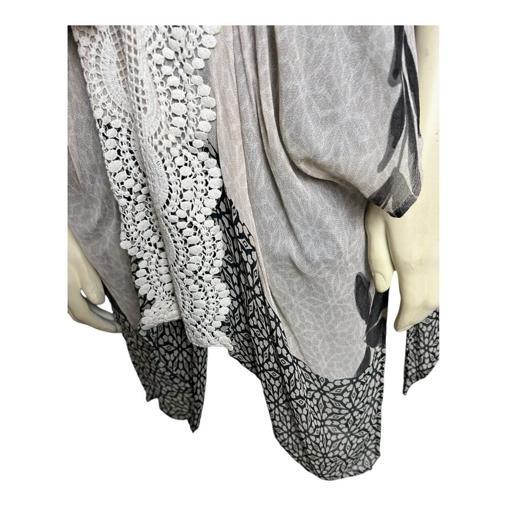 Anthropologie Elizabeth Gillet Sheer Kimono Boho Watercolor Crochet Beach - Picture 7 of 10